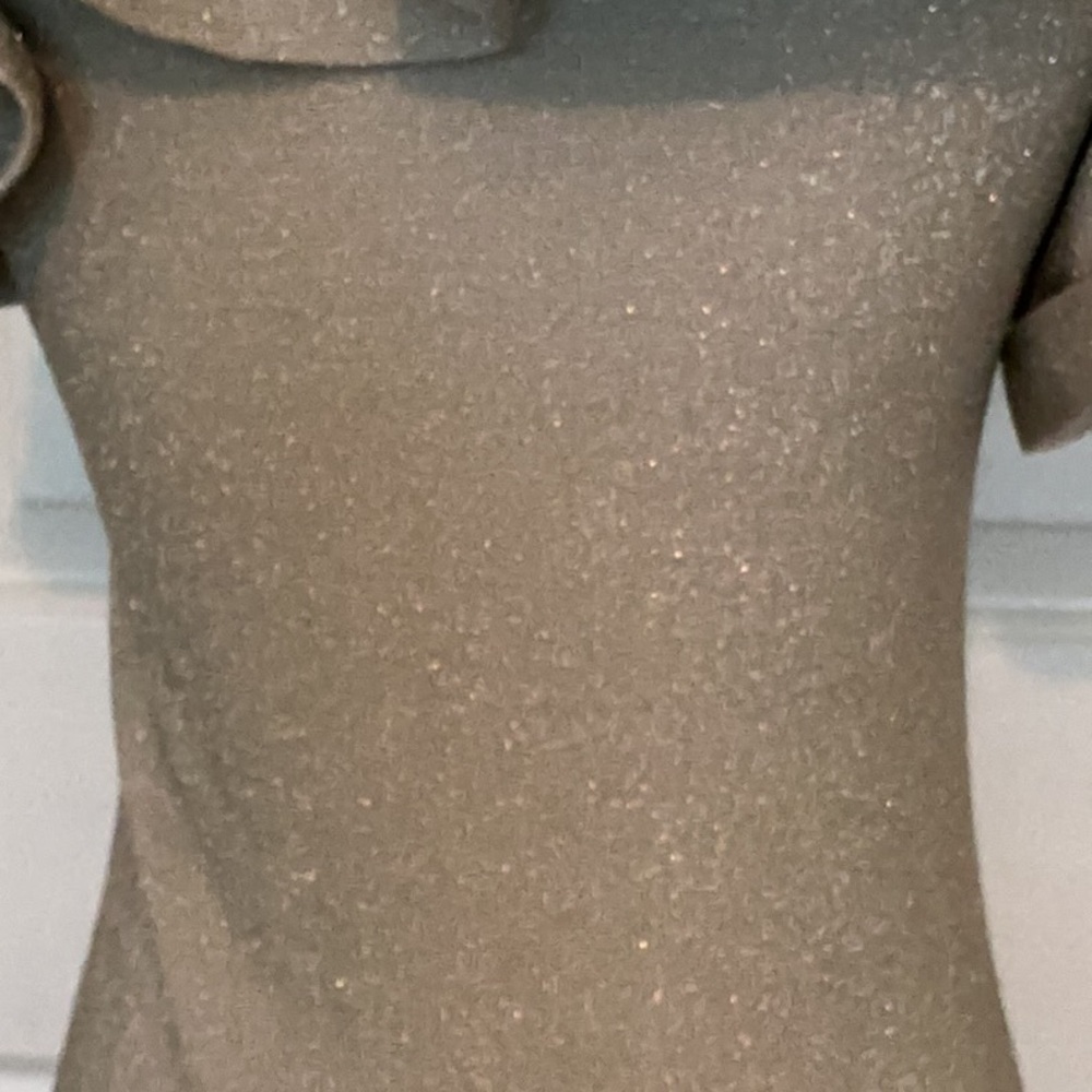 NWOT Gracia Silver Metallic Ruffled Shoulder Top - Picture 8 of 10